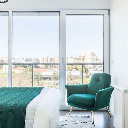 Апартаменты Amazing Flat - Pool And Parking Лиссабон Экстерьер фото