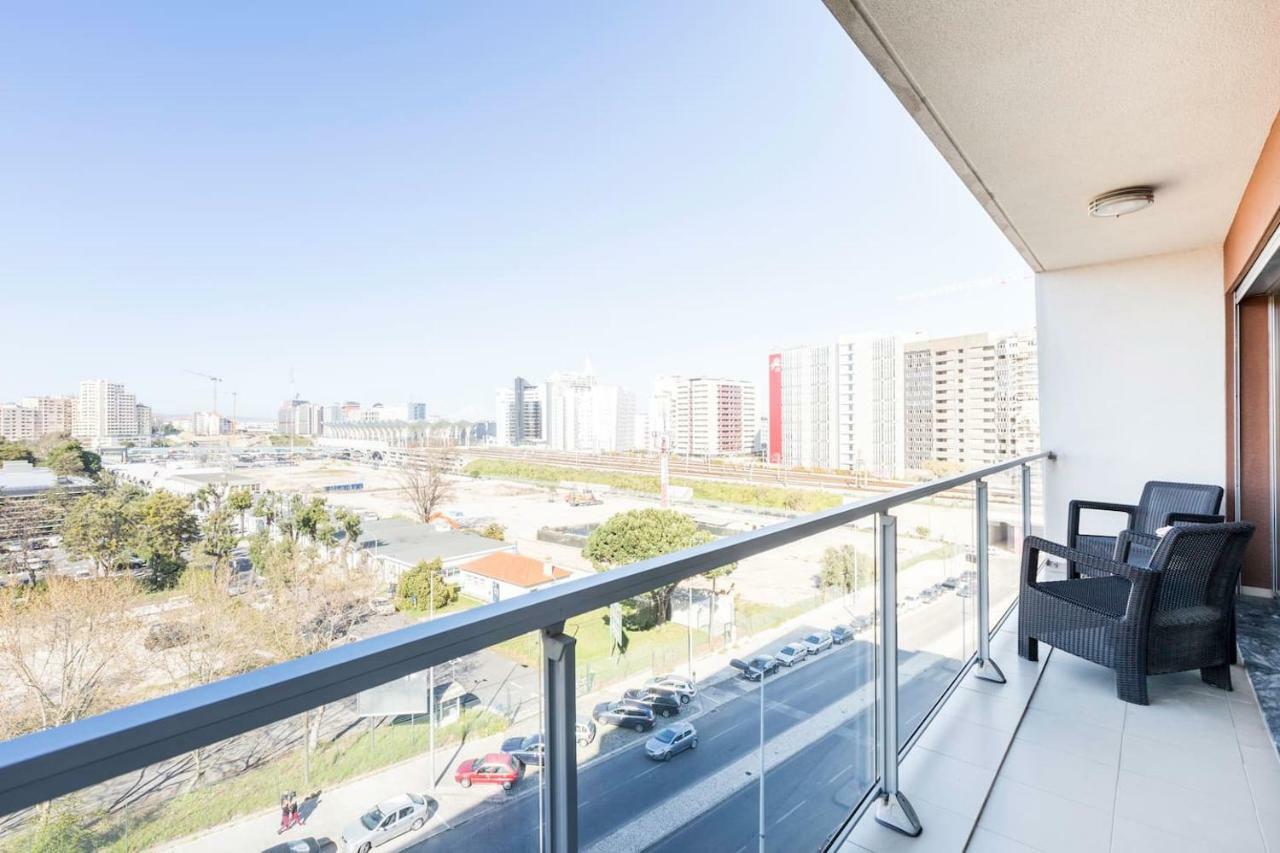 Апартаменты Amazing Flat - Pool And Parking Лиссабон Экстерьер фото